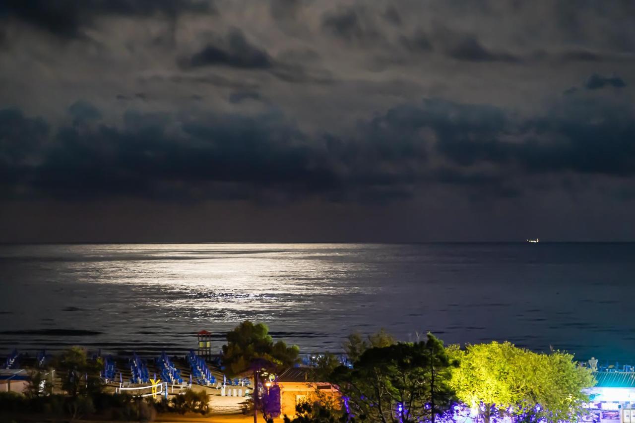 Mediterranee Family Hotel & Spa Bibione Exterior photo
